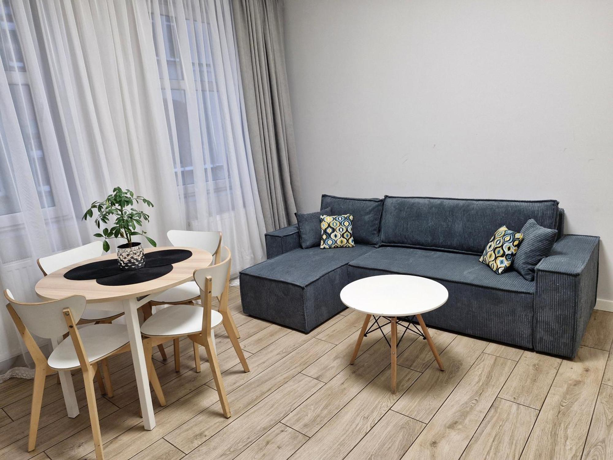 ריבניק Central Platinum Apartments 7 מראה חיצוני תמונה